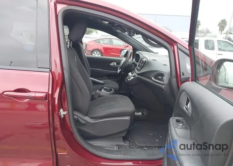 2018 Chrysler Pacifica Touring Plus z USA, uszkodzony, nr VIN 2C4RC1FG0JR204622